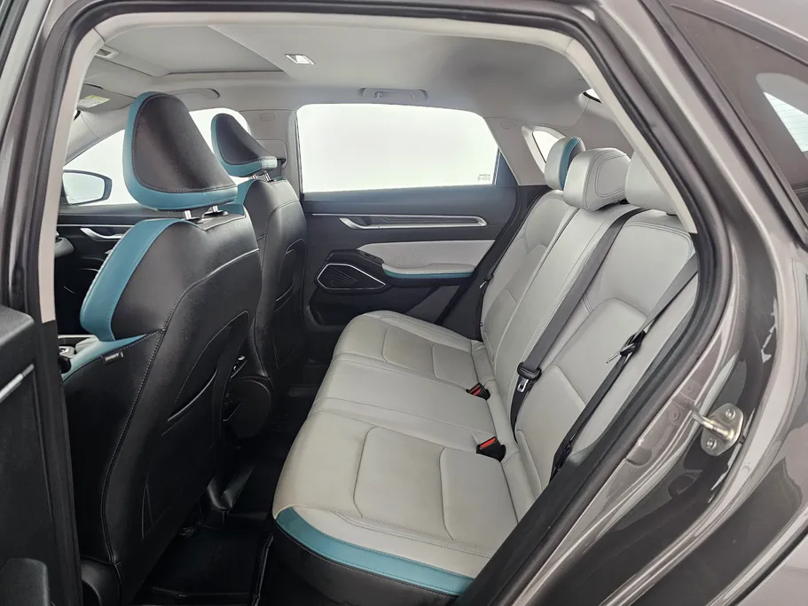 2025 Geely Emgrand GF 