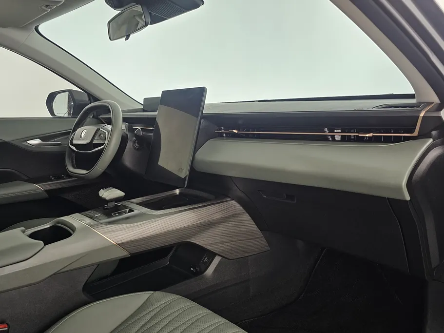 2025 Changan Eado Plus Limited 