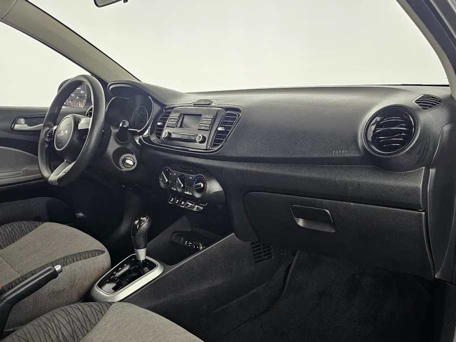 2022 Kia Pegas LX 