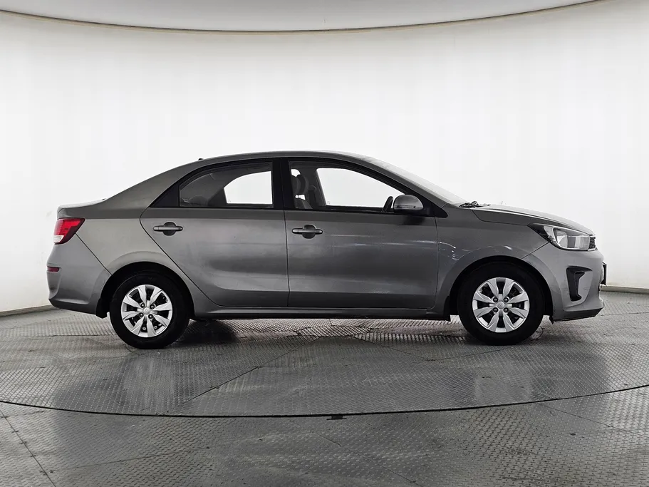 2022 Kia Pegas LX 
