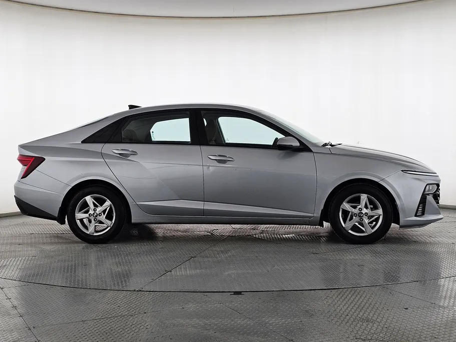 2024 Hyundai Accent Fleet 