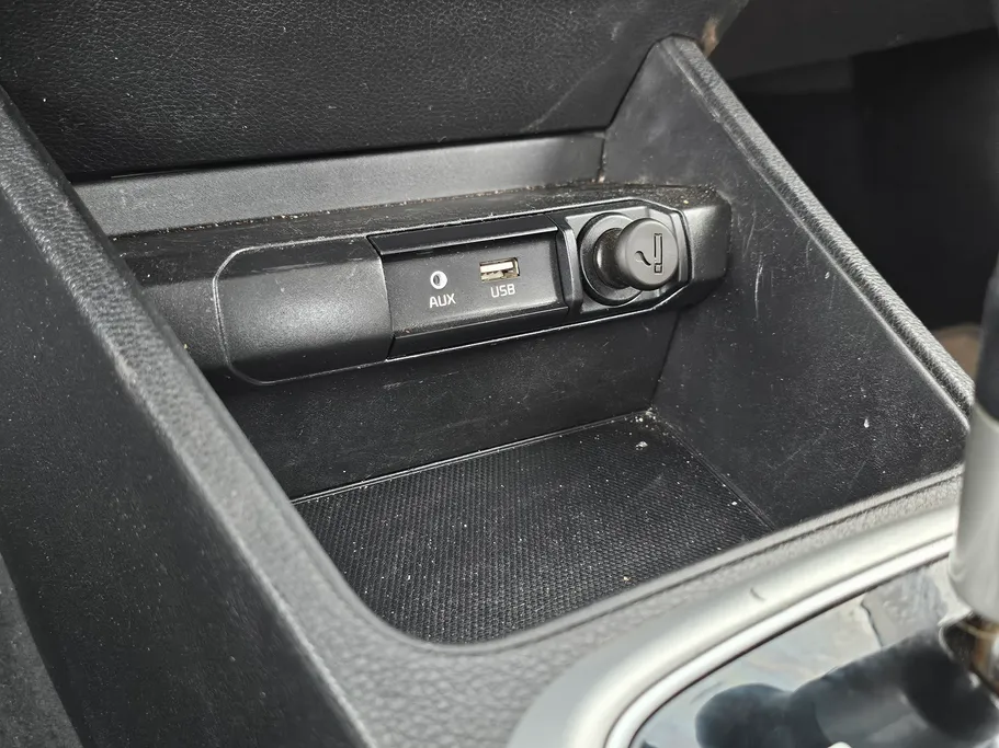 2023 Kia Pegas LX 