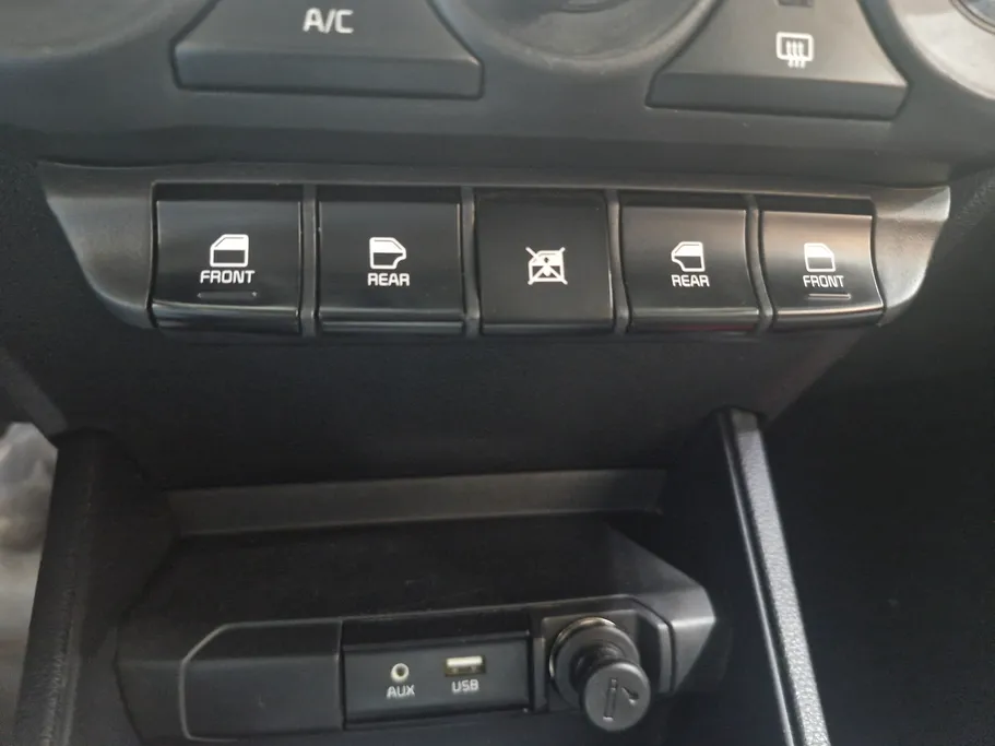 2024 Kia Pegas GL 