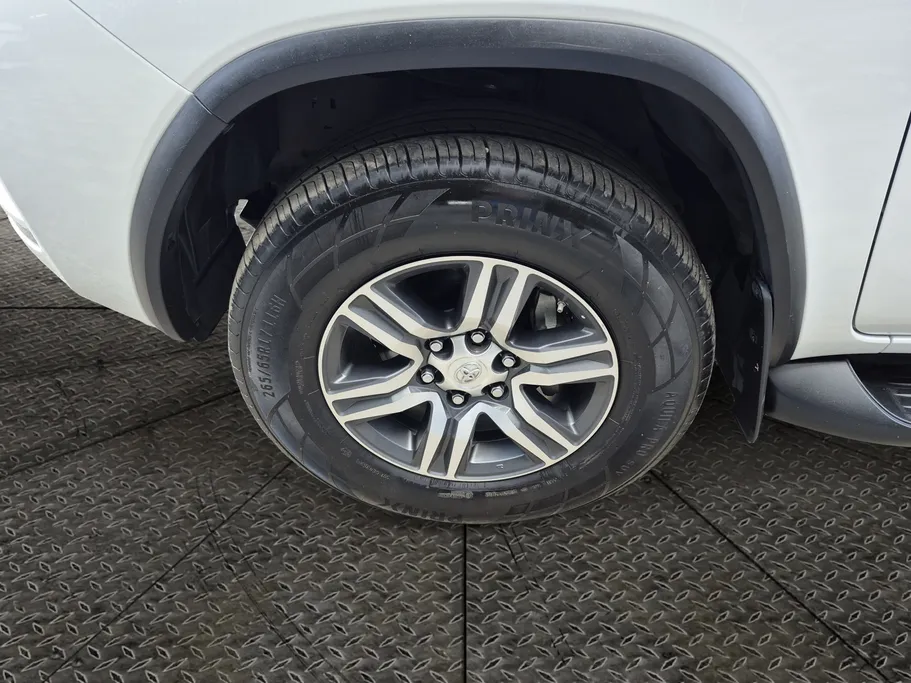 2023 Toyota Fortuner VX 