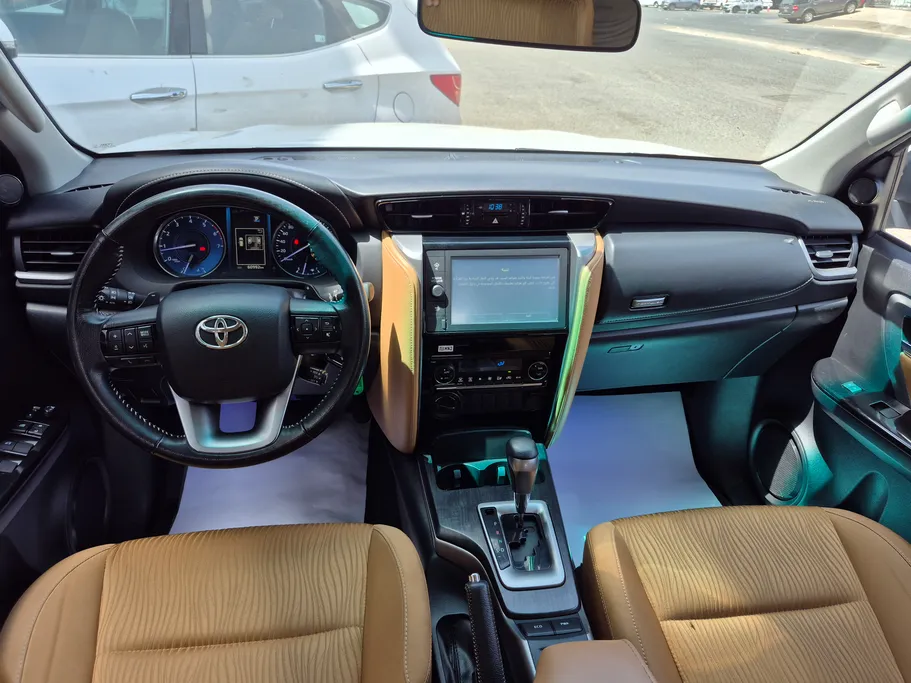 2023 Toyota Fortuner VX 