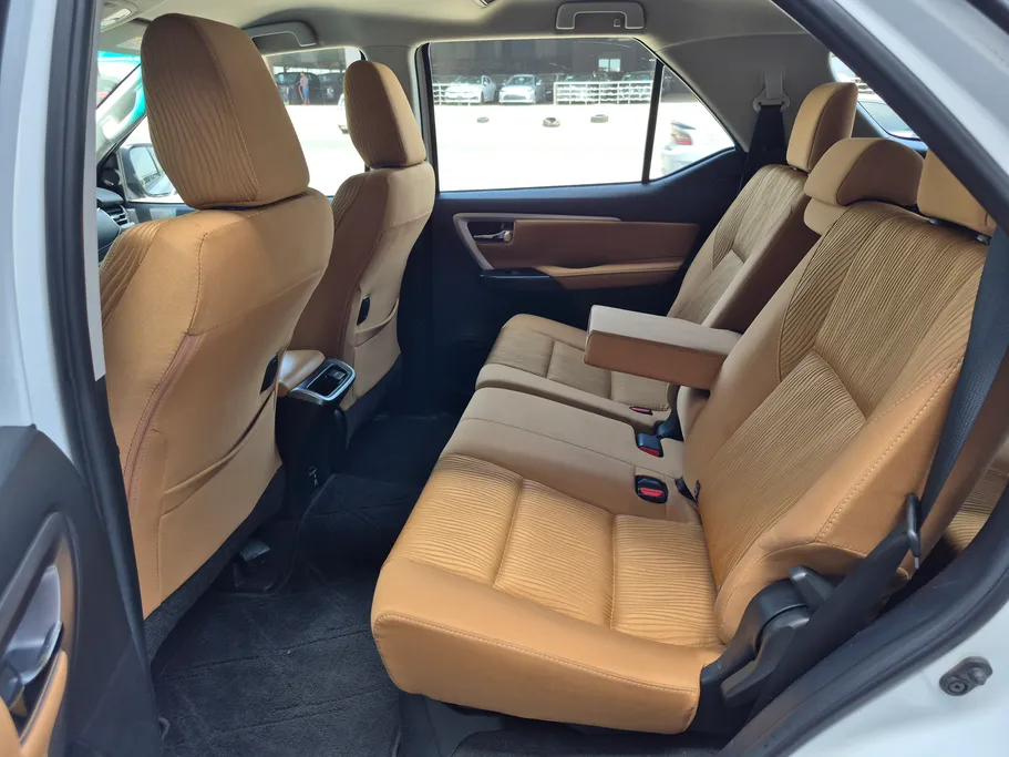2023 Toyota Fortuner VX 