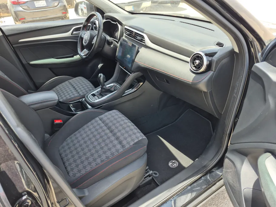 2023 ام جي ZS STD 