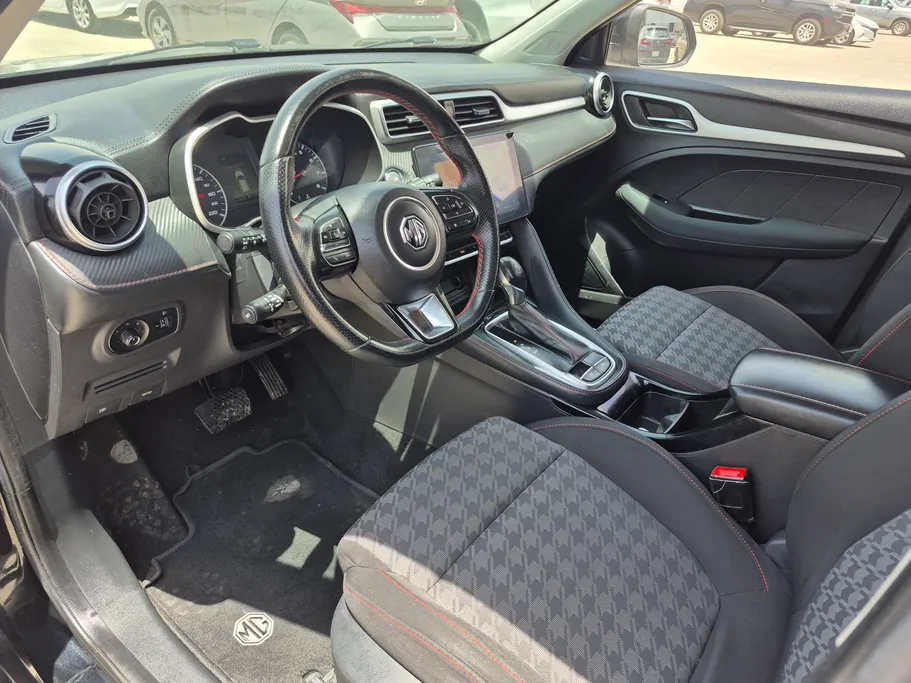2023 MG ZS STD 