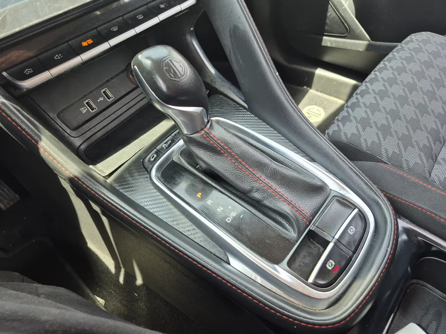 2023 MG ZS STD 