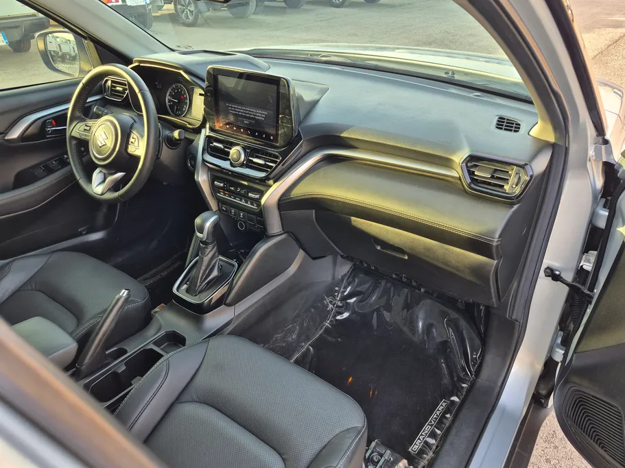 2025 Suzuki Grand Vitara GLX 