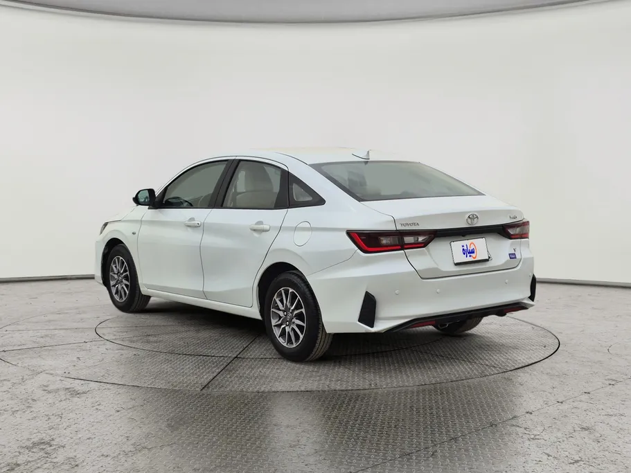 2024 Toyota Yaris  Y 