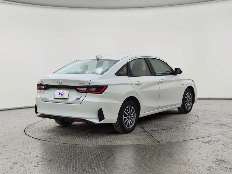 2024 Toyota Yaris  Y 