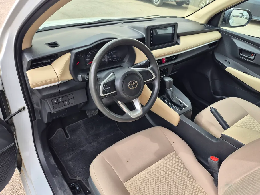 2024 Toyota Yaris  Y 