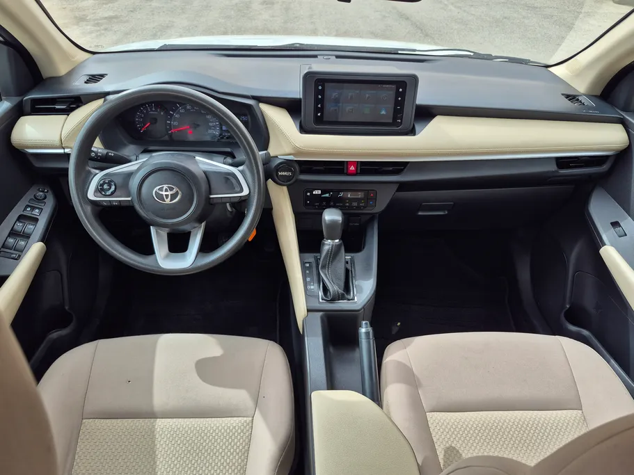 2024 Toyota Yaris  Y 