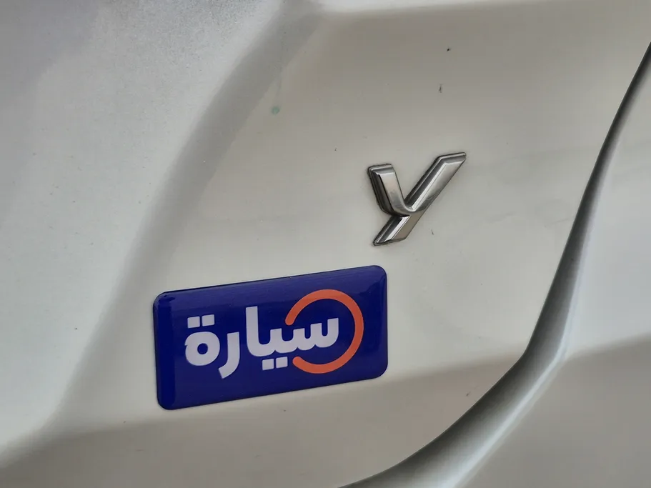 2024 Toyota Yaris  Y 