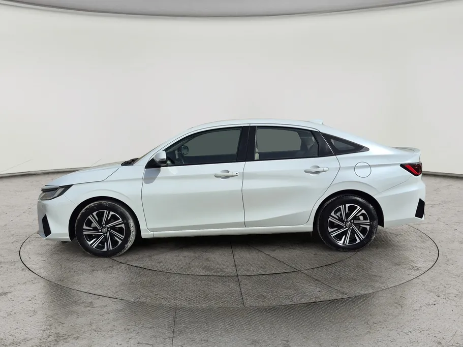 2023 Toyota Yaris  YX 