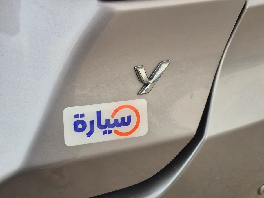 تويوتا يارس Y 2024 