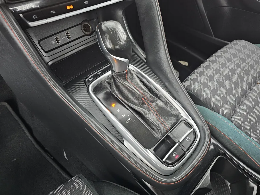 2022 MG ZS STD 