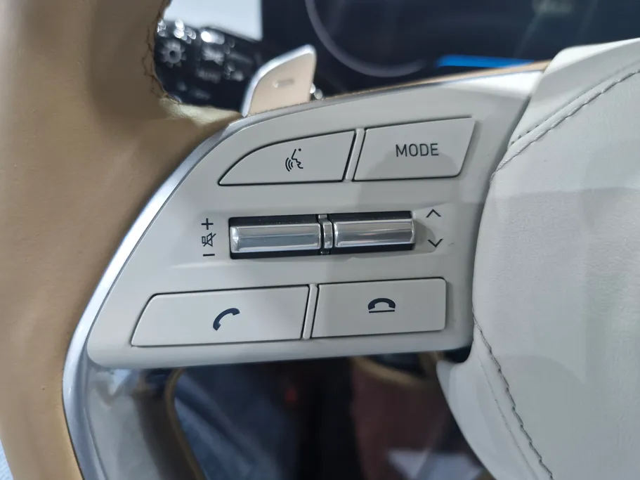 2023 Hyundai Azera PREMIUM 