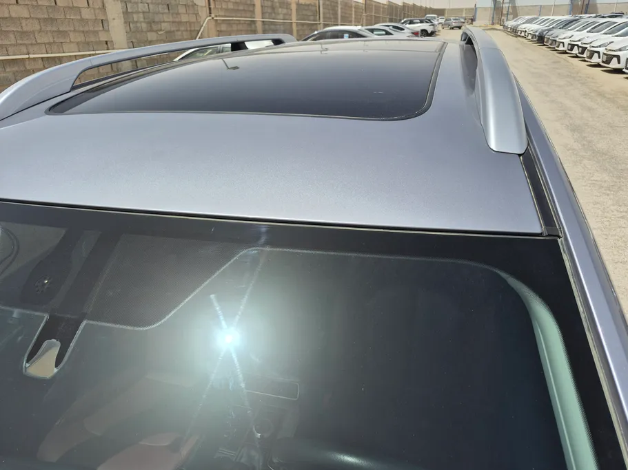 ام جي RX8 LUX 2022 