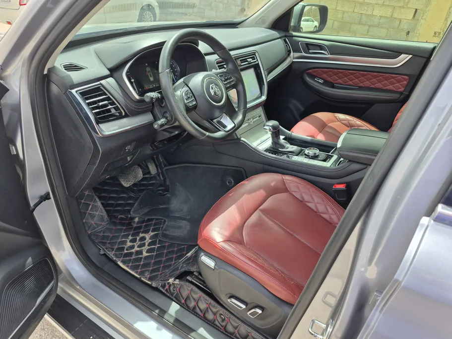 ام جي RX8 LUX 2022 