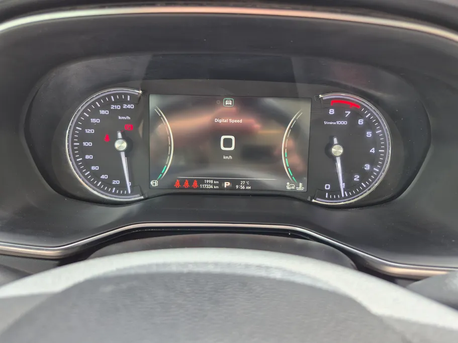 ام جي RX8 LUX 2022 