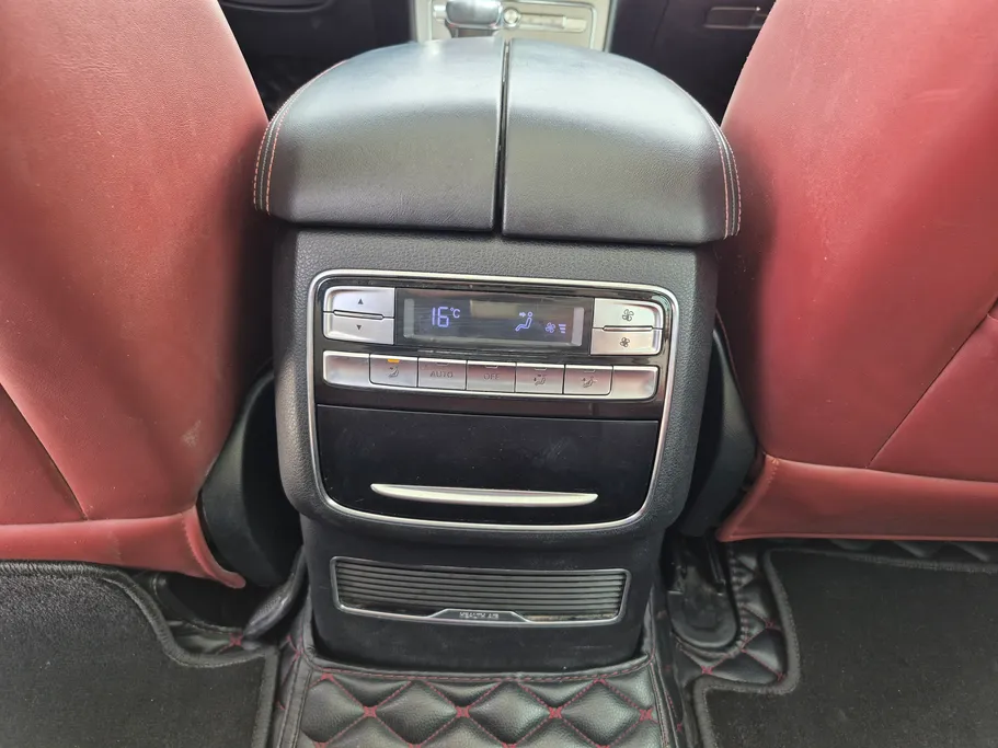 ام جي RX8 LUX 2022 