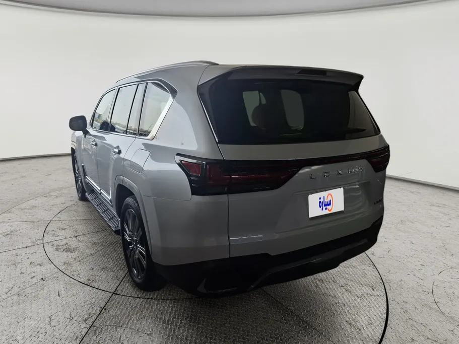 لكزس LX 600 VIP w/Black Pkg  2023 