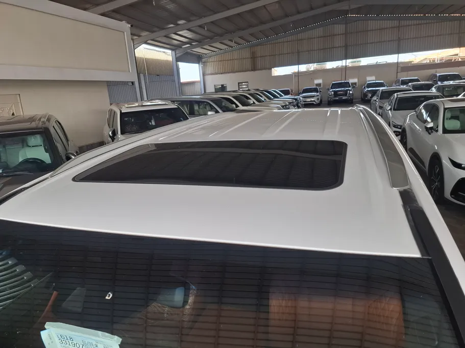 لكزس LX 600 VIP w/Black Pkg  2023 