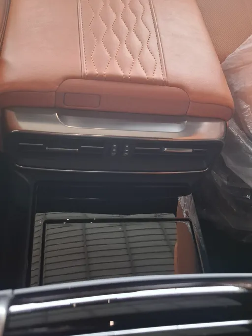 لكزس LX 600 VIP w/Black Pkg  2023 