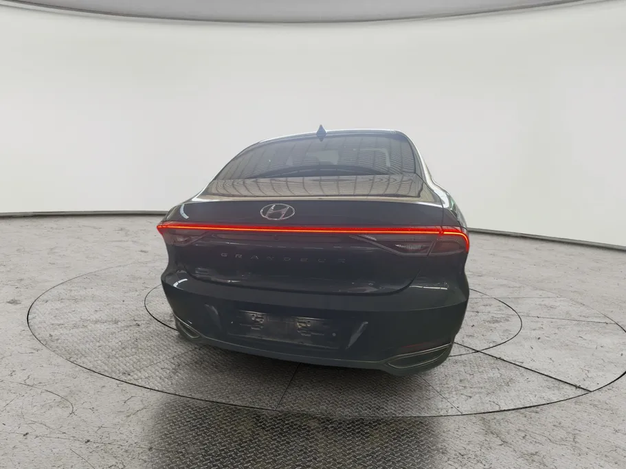 2021 Hyundai Azera Smart 