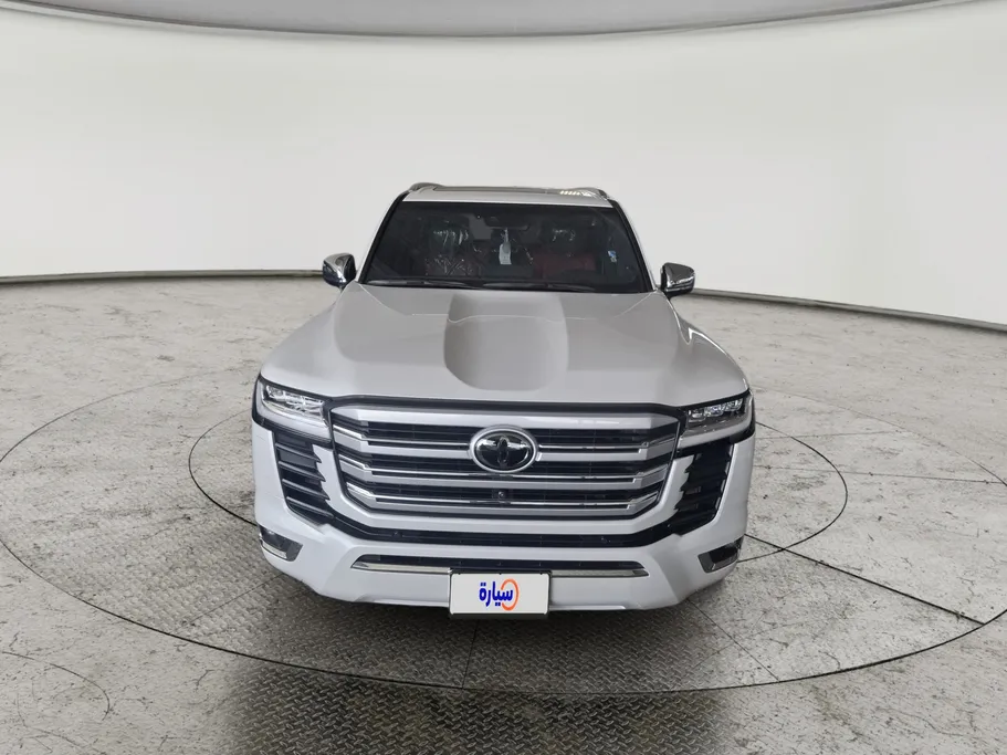 تويوتا لاندكروزر VXR 2023 