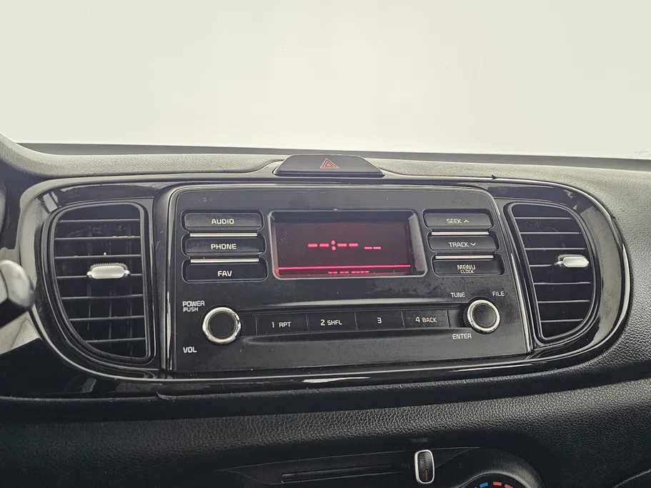 2024 Kia Pegas LX 
