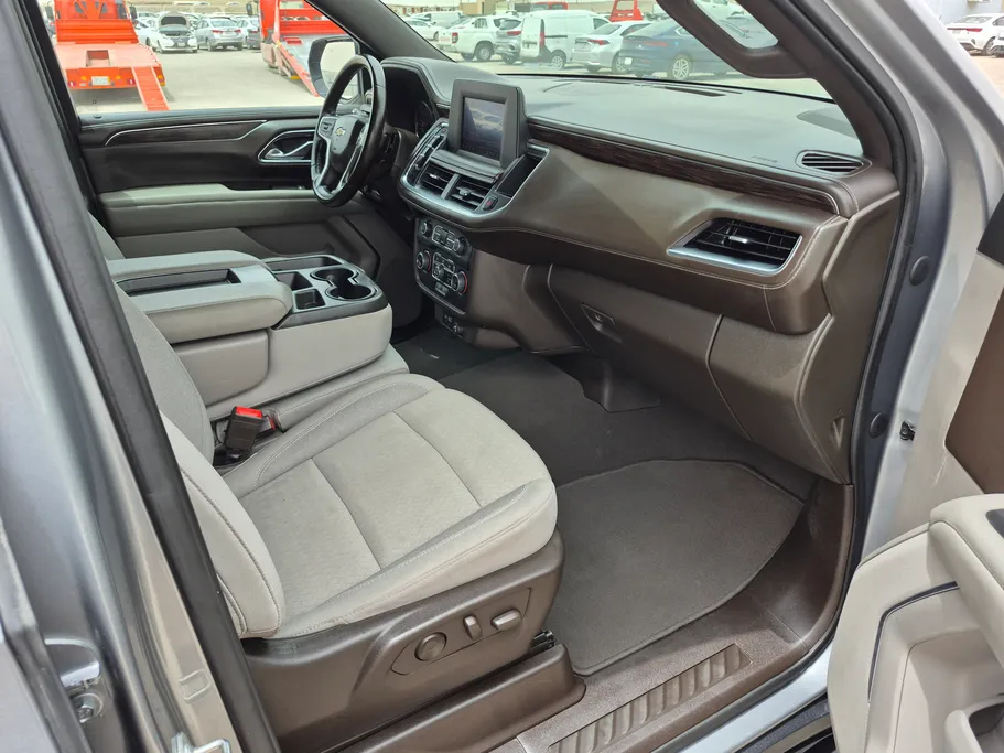 2023 Chevrolet Tahoe LS 