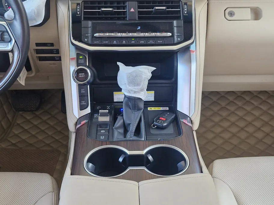 تويوتا لاندكروزر GXR4 2023 