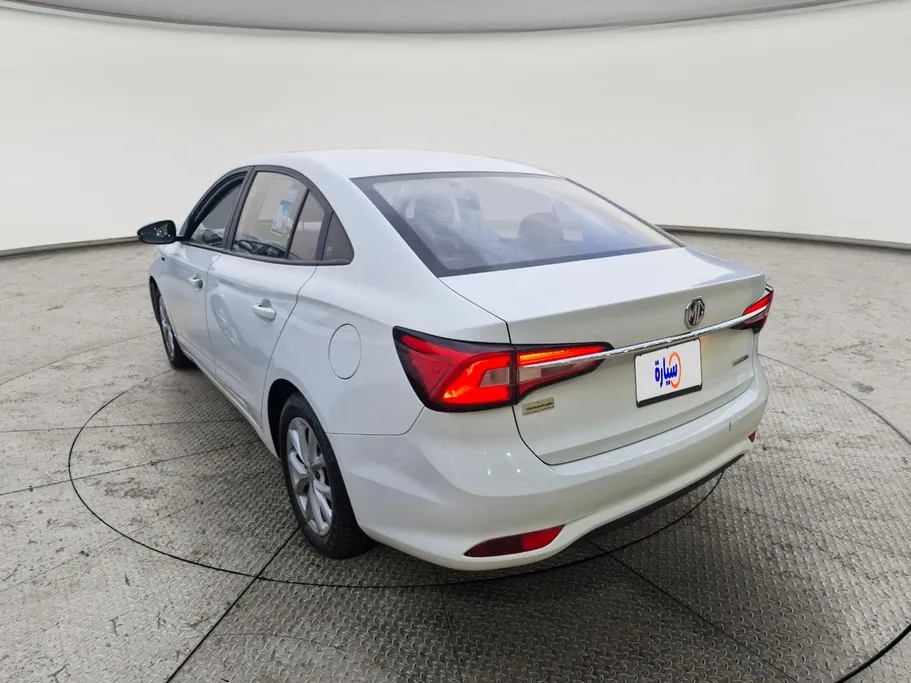 2023 MG 5 STD 