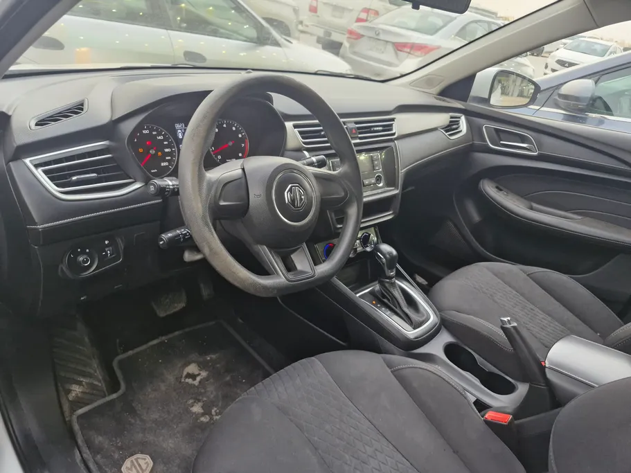 2023 MG 5 STD 