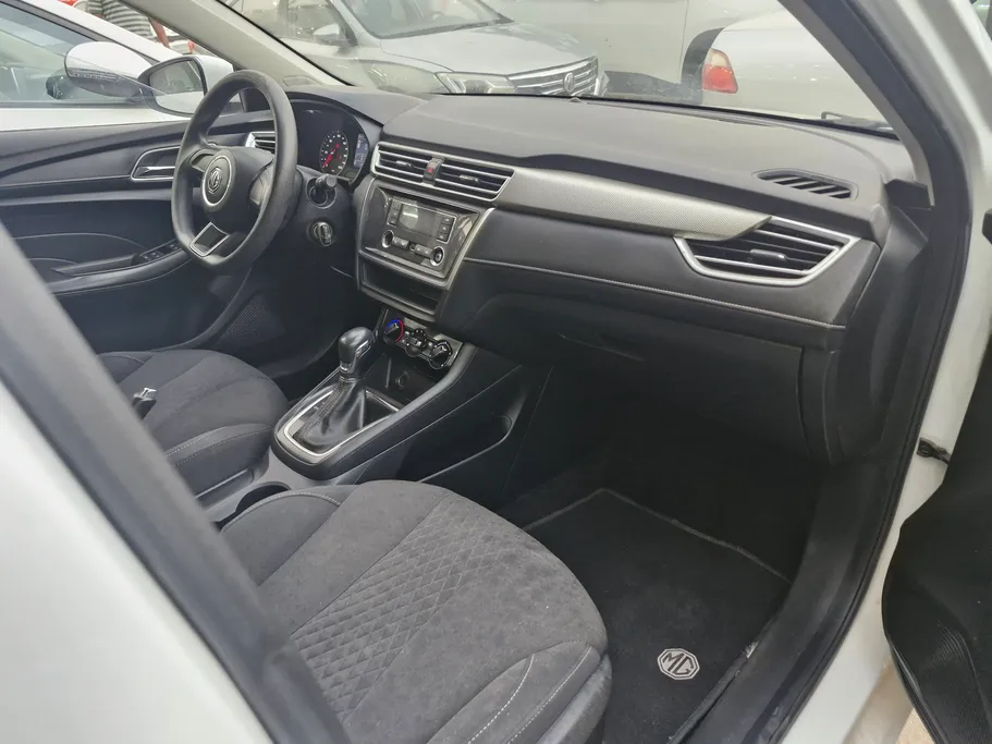 2023 MG 5 STD 