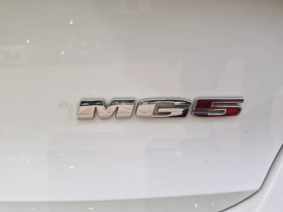 2023 MG 5 STD 