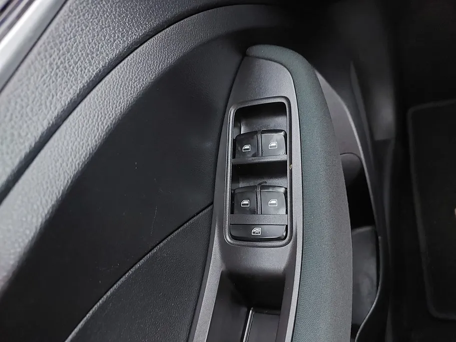 2022 MG ZS STD 