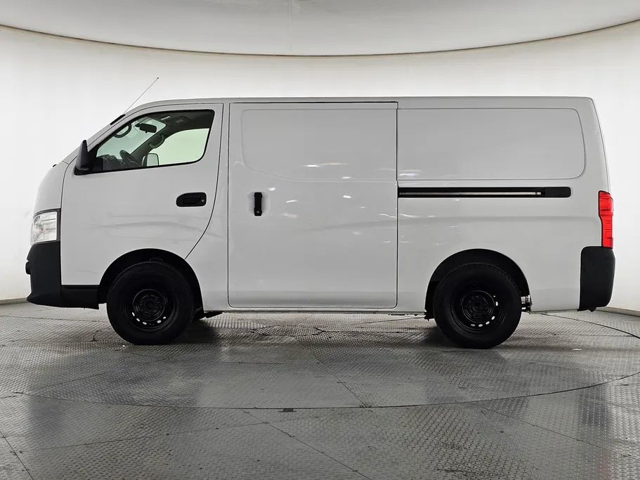 نيسان باص اورفان NV350 2021 