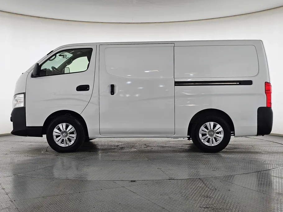 نيسان باص اورفان NV350 2021 