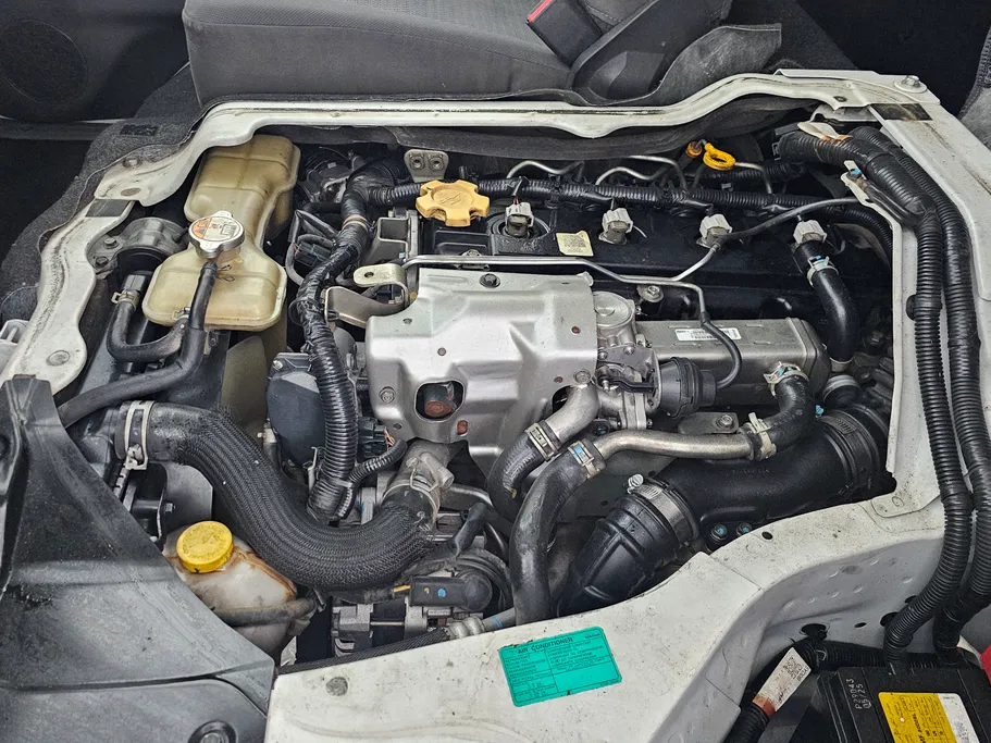 نيسان باص اورفان NV350 2021 