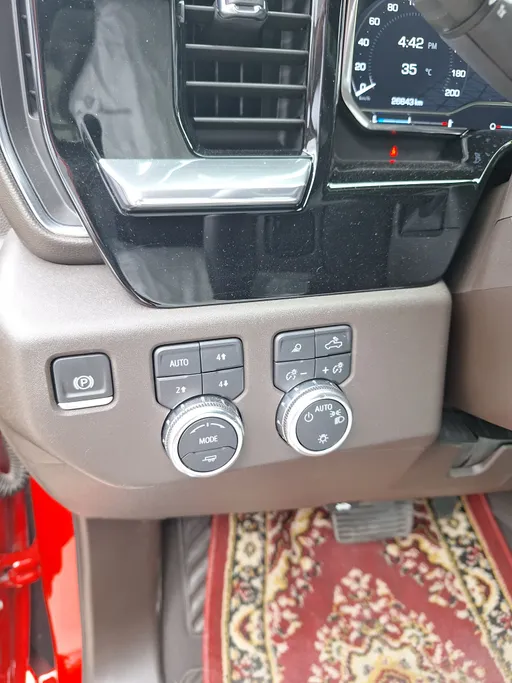 جي إم سي  سييرا SLE 2024 