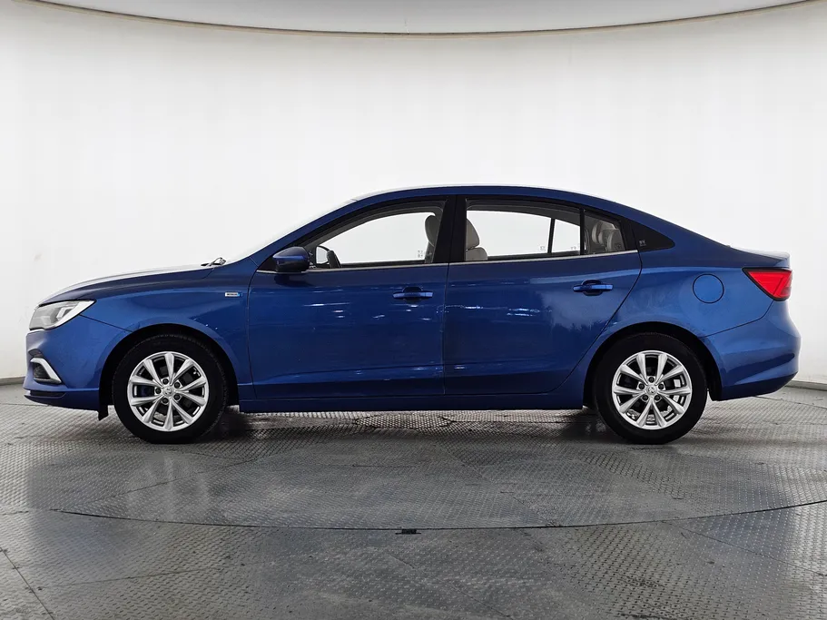 2022 MG 5 STD 