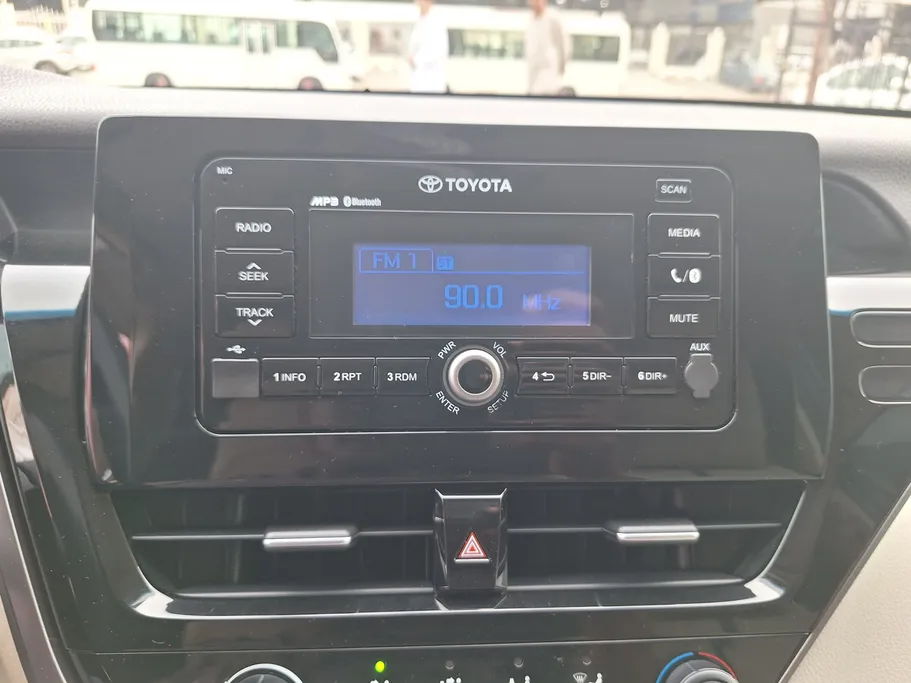 2021 Toyota Camry  LE 