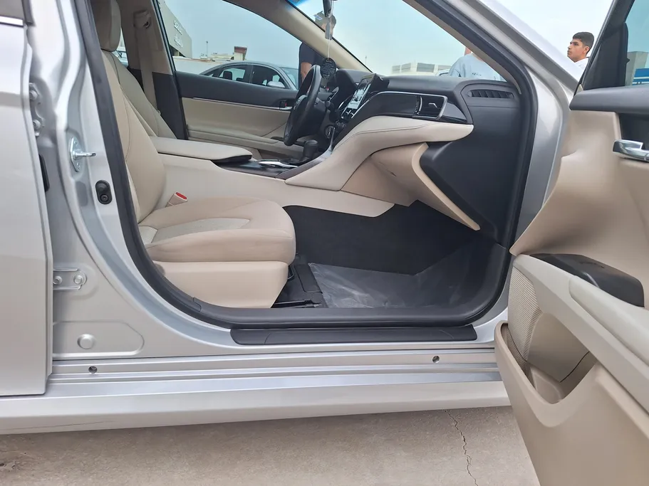 2021 Toyota Camry  LE 