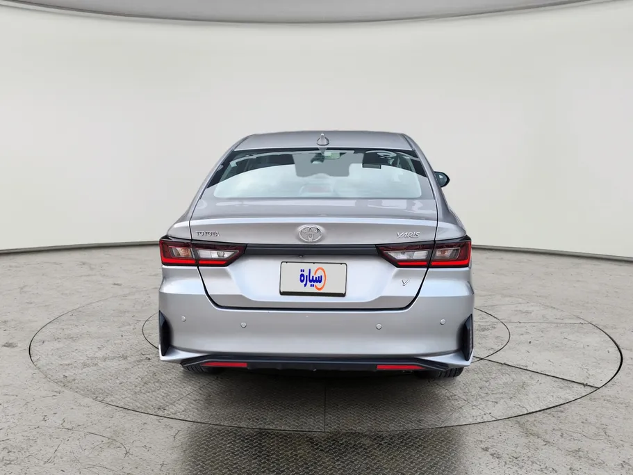 2023 Toyota Yaris  Y 