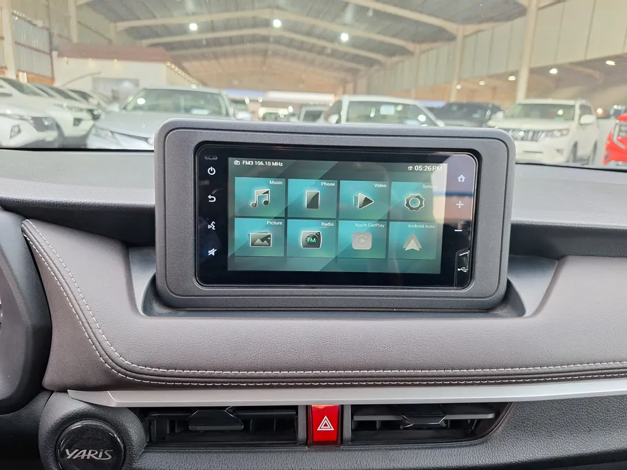 2023 Toyota Yaris  Y 