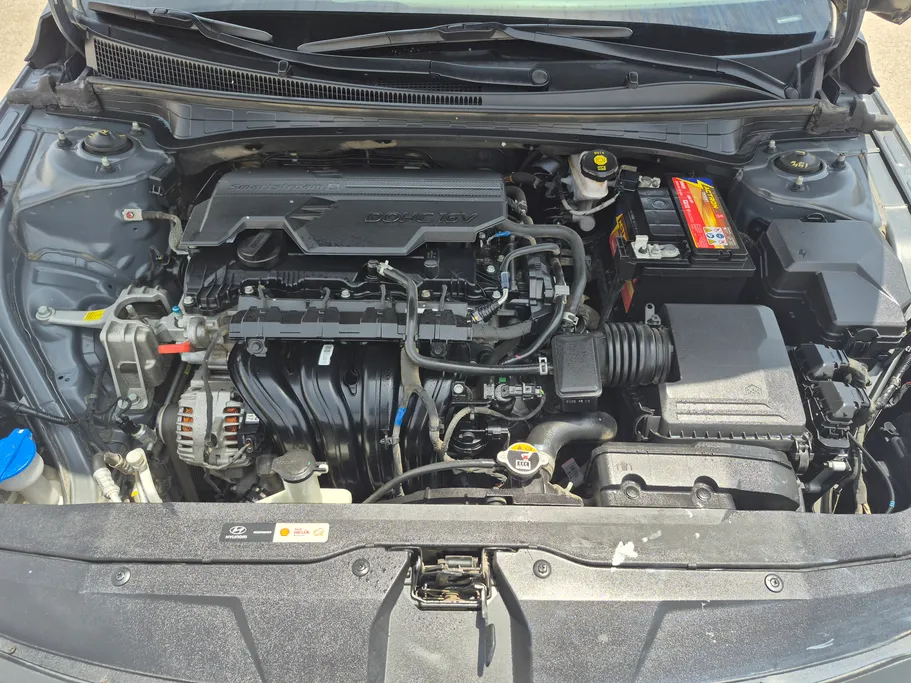 2023 Hyundai Elantra Smart 